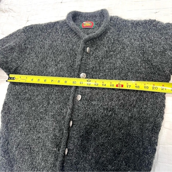 ALPS beautiful button down top - Picture 4 of 7